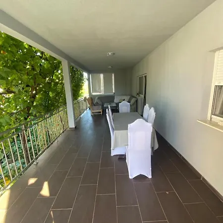 Ferienhaus In Kakma Mit Pool&grill 아파트 *